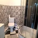 Проживание в семье Max Жуково